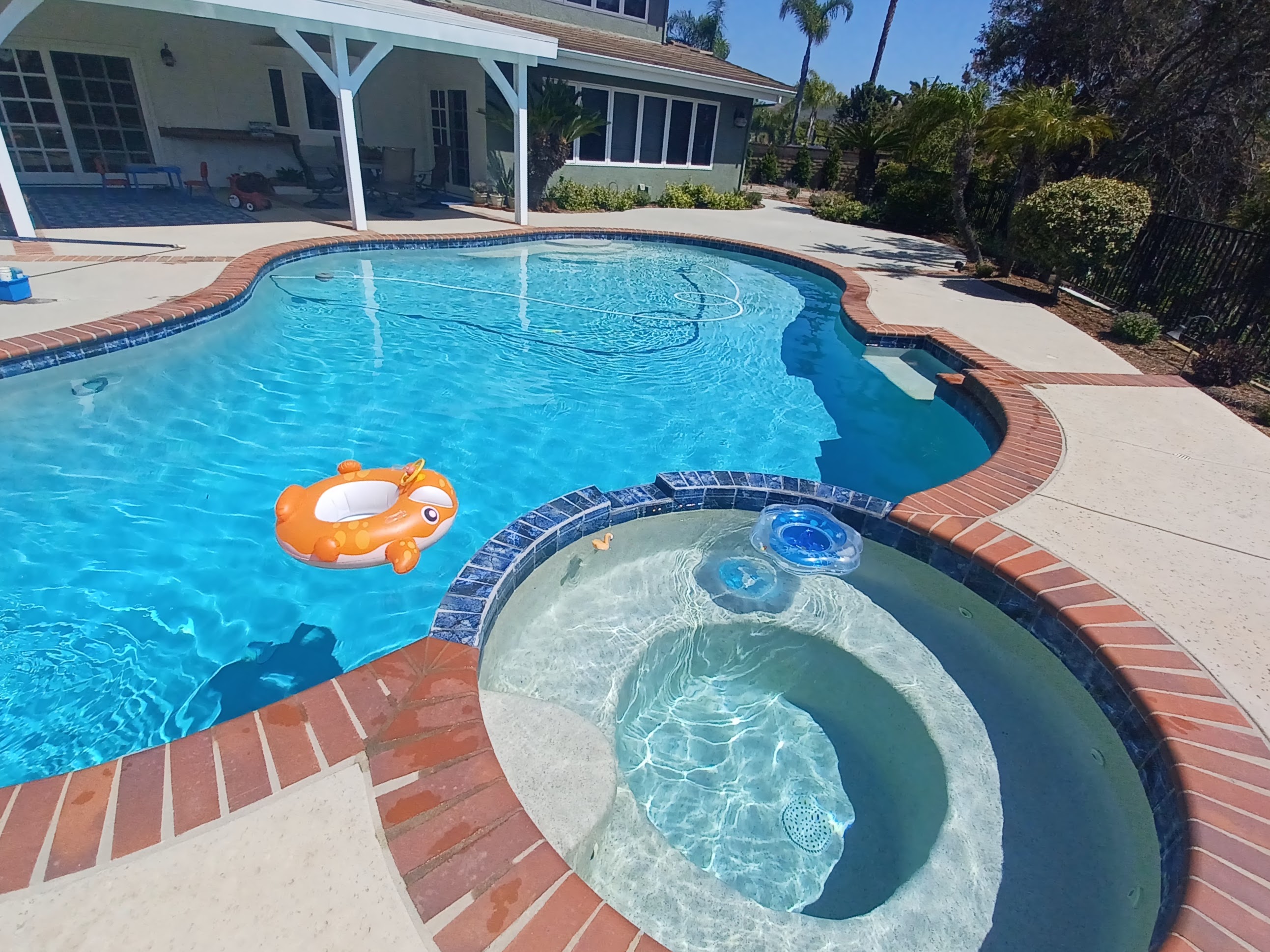 Gallery – Aaron's Pool Service Inc.